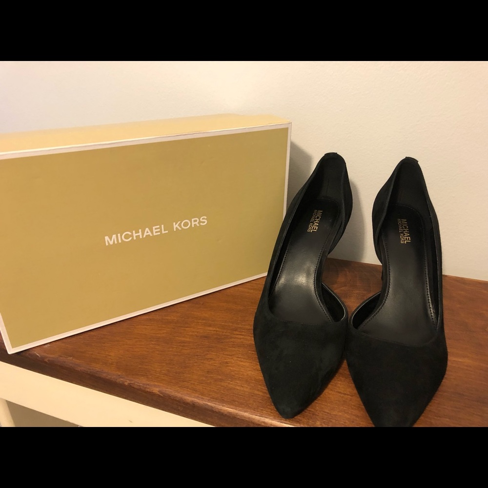 Michael Kors black Dorothy Flex D’Orsay pumps